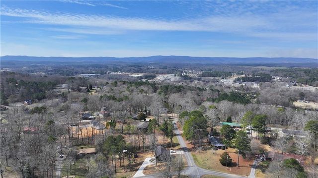 320 Chiefvan Terrace NE, Calhoun, GA 30701