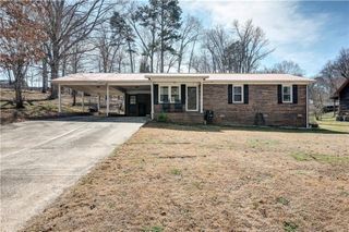 320 Chiefvan Terrace NE, Calhoun, GA 30701