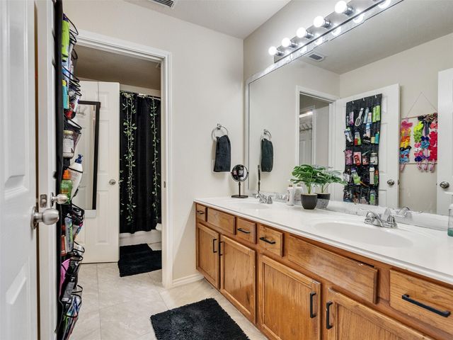 2811 Acacia Fair Lane, Fresno, TX 77545