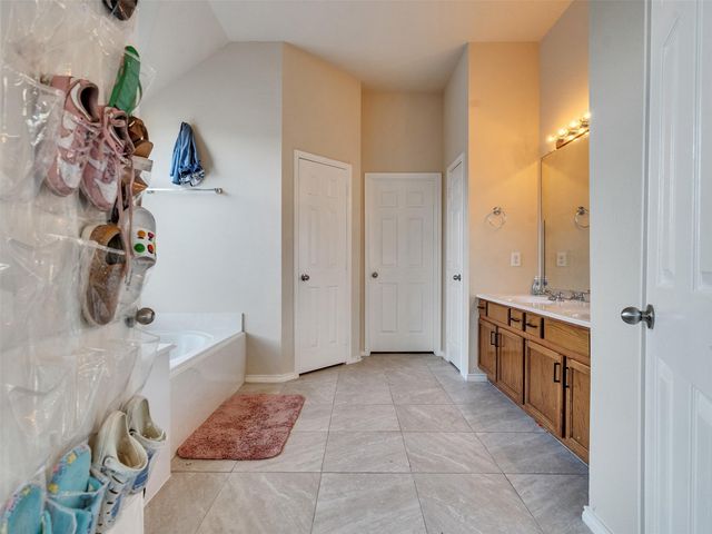 2811 Acacia Fair Lane, Fresno, TX 77545