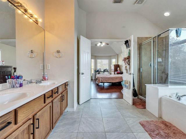 2811 Acacia Fair Lane, Fresno, TX 77545