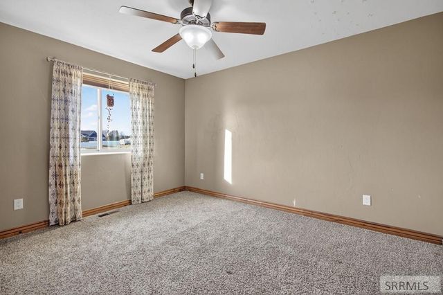 102 N 3918 E, Rigby, ID 83442