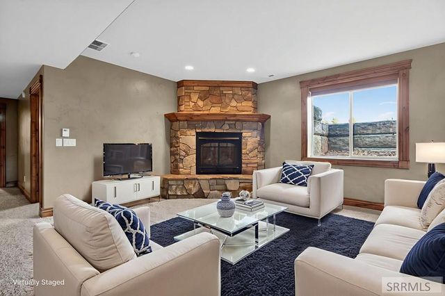 102 N 3918 E, Rigby, ID 83442