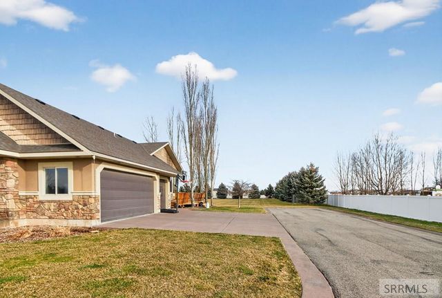 102 N 3918 E, Rigby, ID 83442