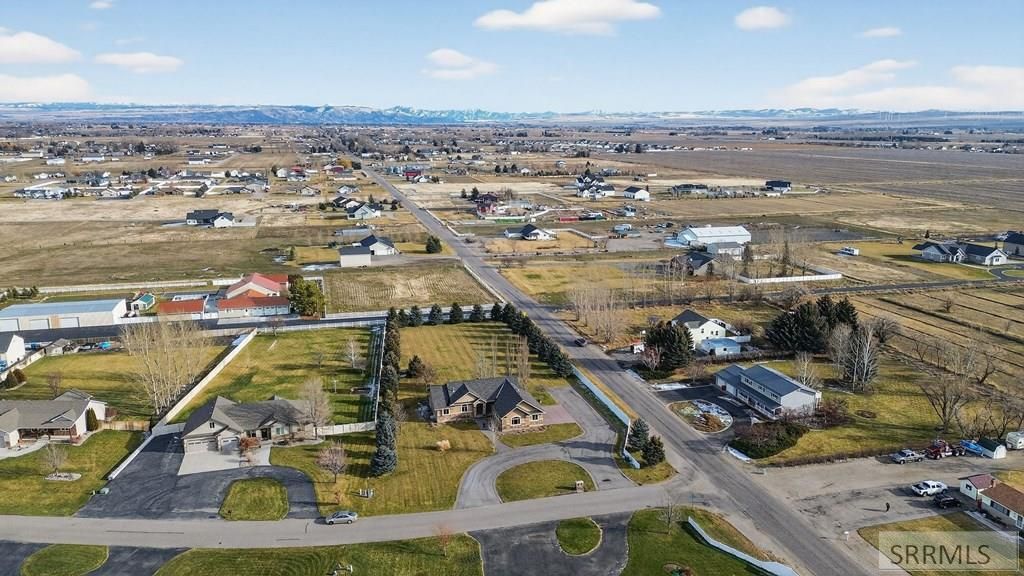 Image 90 of property listing at 102 N 3918 E, Rigby, ID 83442