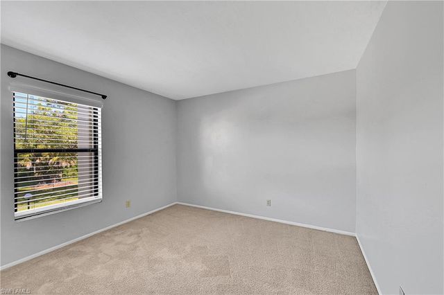 8474 Charter Club CIR 13, Fort Myers, FL 33919