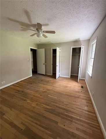 7205 Lakeview Drive, Covington, GA 30014