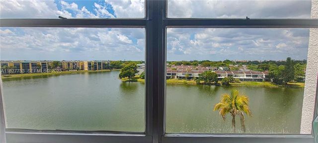 3301 Spanish Moss Terrace 219, Lauderhill, FL 33319