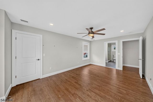 112 E 12Th St, Linden City, NJ 07036