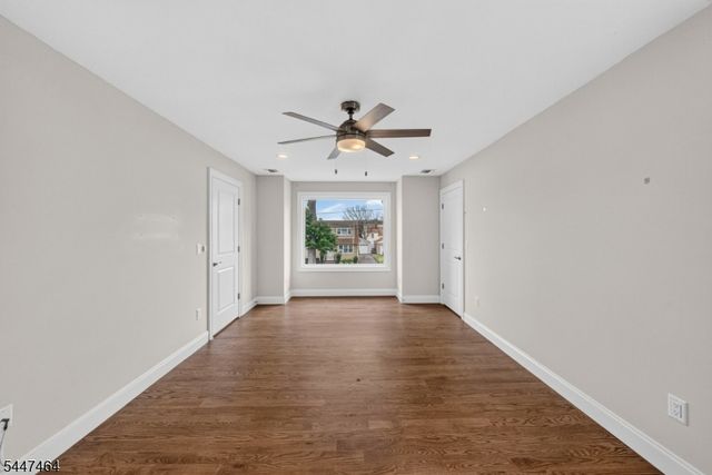 112 E 12Th St, Linden City, NJ 07036