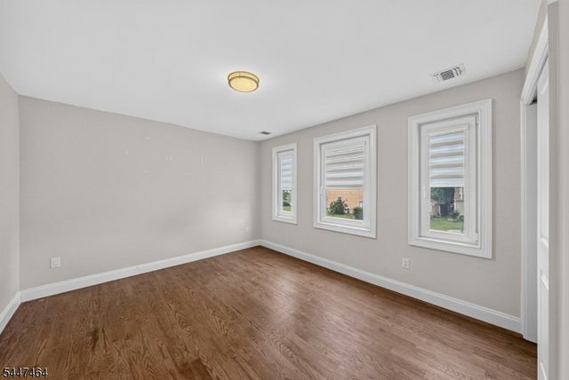 112 E 12Th St, Linden City, NJ 07036