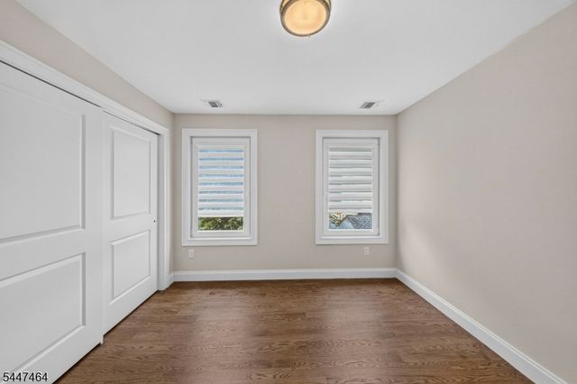 112 E 12Th St, Linden City, NJ 07036
