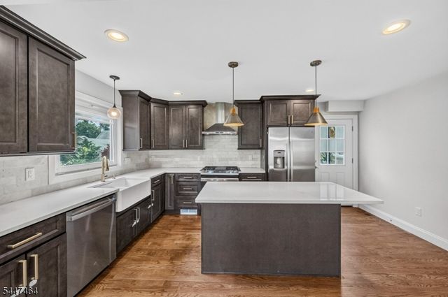 112 E 12Th St, Linden City, NJ 07036