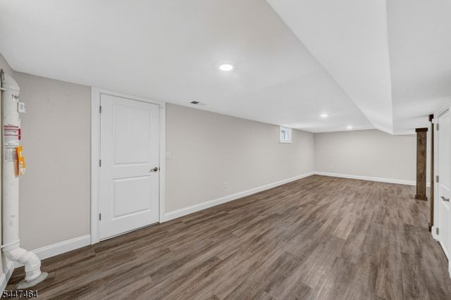 112 E 12Th St, Linden City, NJ 07036