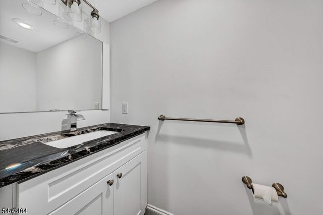 112 E 12Th St, Linden City, NJ 07036