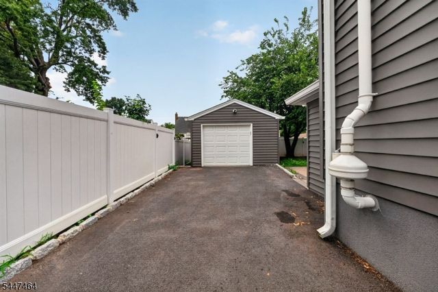 112 E 12Th St, Linden City, NJ 07036