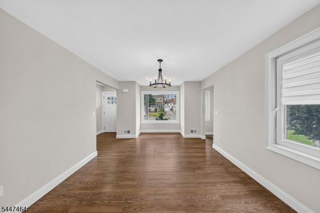 112 E 12Th St, Linden City, NJ 07036