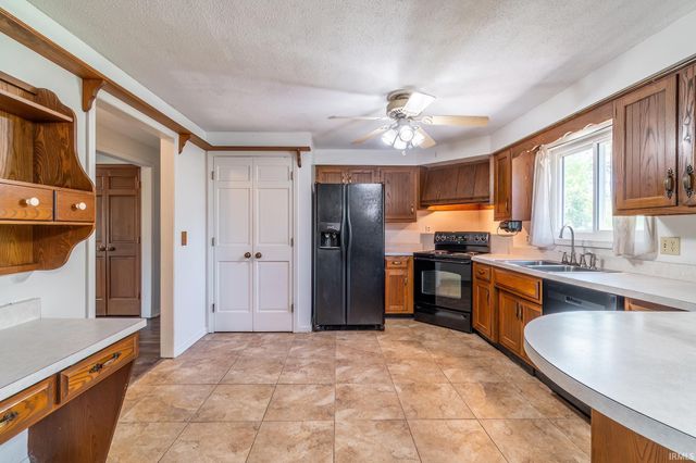11619 Markham Court, Leo, IN 46765