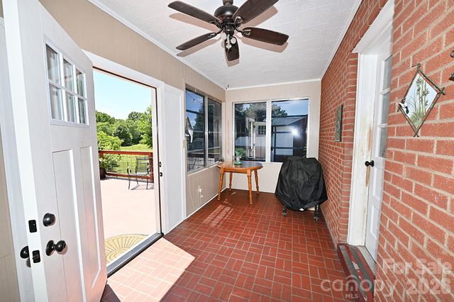 902 E Boyd Street, Maiden, NC 28650