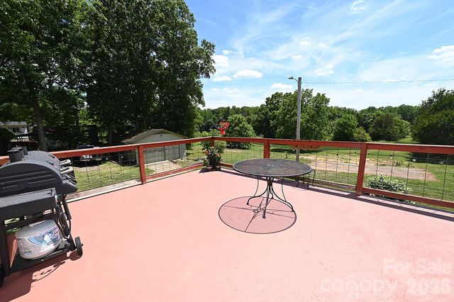 902 E Boyd Street, Maiden, NC 28650