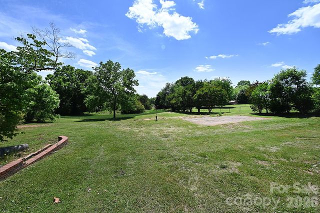 902 E Boyd Street, Maiden, NC 28650
