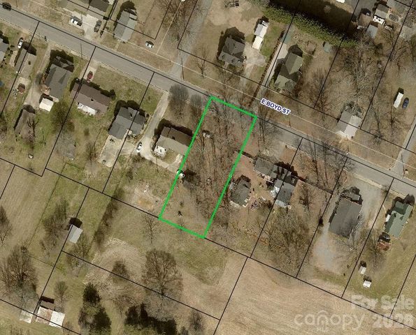 902 E Boyd Street, Maiden, NC 28650