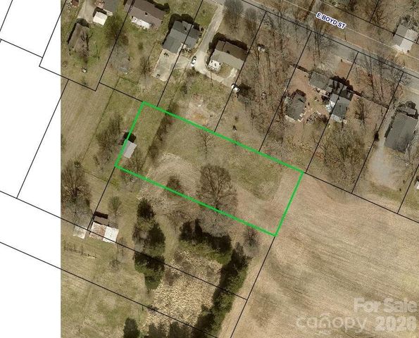 902 E Boyd Street, Maiden, NC 28650