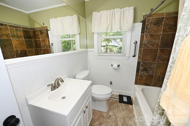 902 E Boyd Street, Maiden, NC 28650