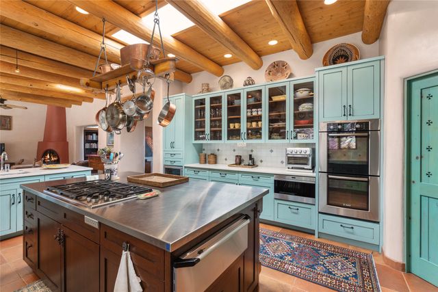 1035 Sierra Del Norte, Santa Fe, NM 87501