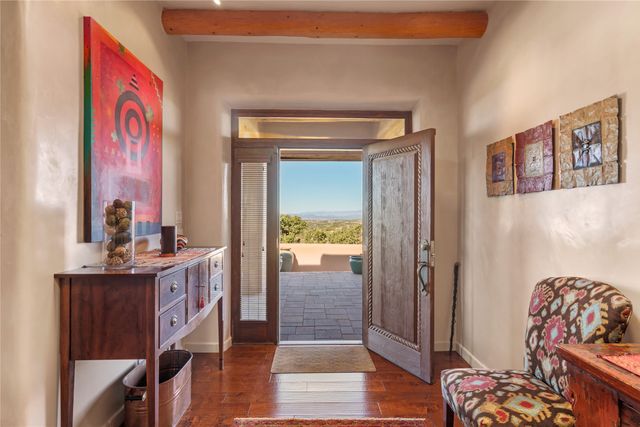 1035 Sierra Del Norte, Santa Fe, NM 87501