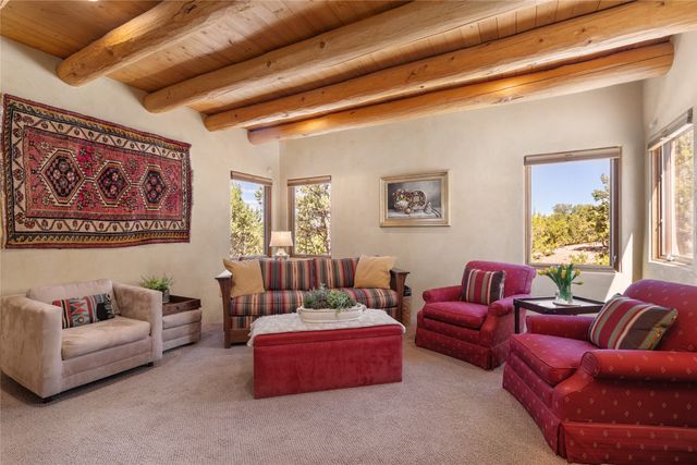 1035 Sierra Del Norte, Santa Fe, NM 87501