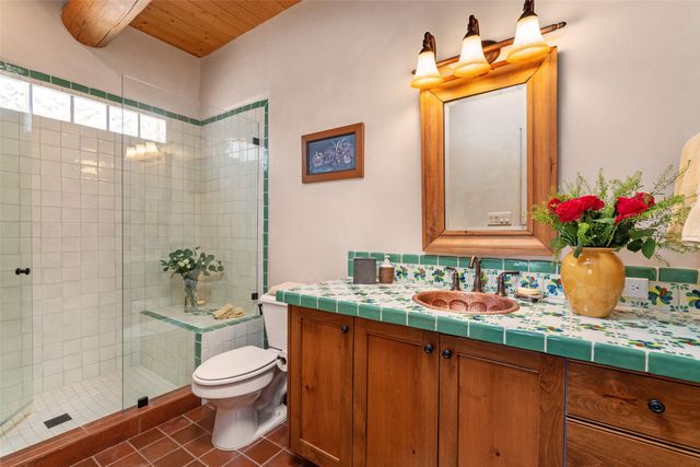 1035 Sierra Del Norte, Santa Fe, NM 87501