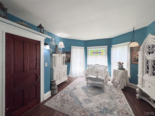 8806 State Route 5, Manlius, NY 13037