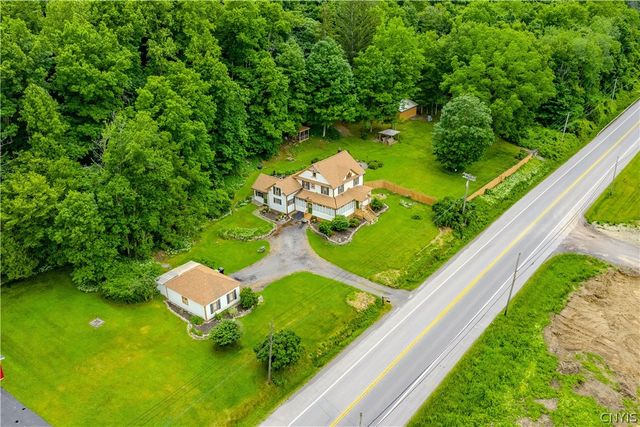8806 State Route 5, Manlius, NY 13037