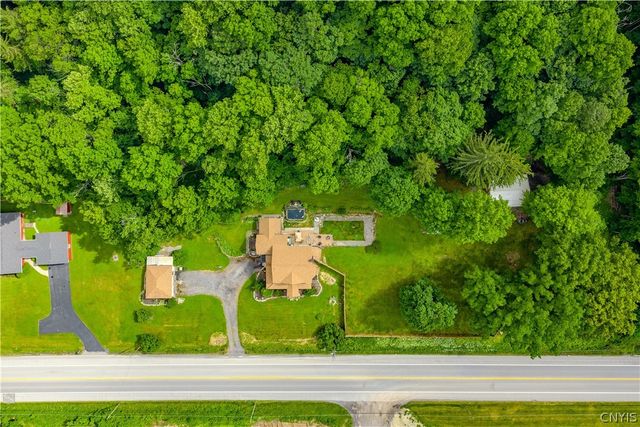 8806 State Route 5, Manlius, NY 13037