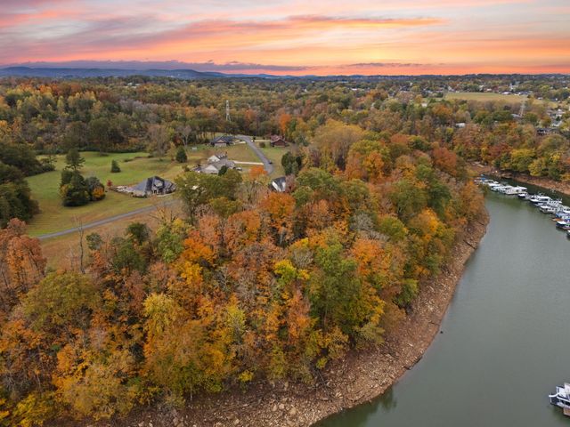 775 Cedar Pointe Drive, Somerset, KY 42501