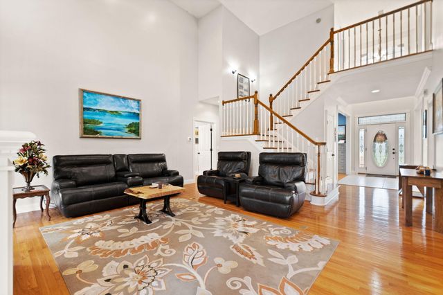 775 Cedar Pointe Drive, Somerset, KY 42501