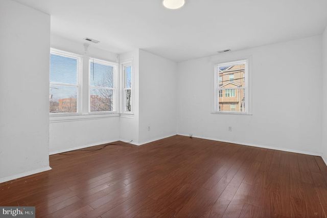 5023 C ST SE, Washington, DC 20019