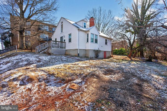 5023 C ST SE, Washington, DC 20019