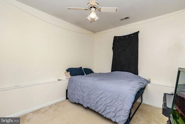 11604 HAMPSTEAD DR, Fredericksburg, VA 22407