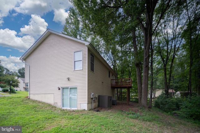 11604 HAMPSTEAD DR, Fredericksburg, VA 22407