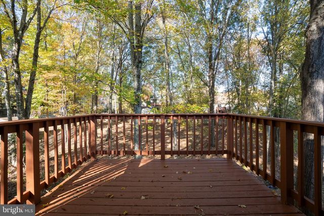 11604 HAMPSTEAD DR, Fredericksburg, VA 22407