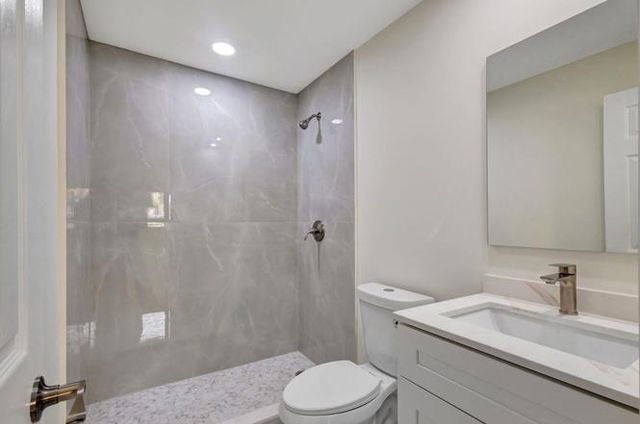 2016 Avenue S, Riviera Beach, FL 33404