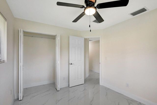 2016 Avenue S, Riviera Beach, FL 33404