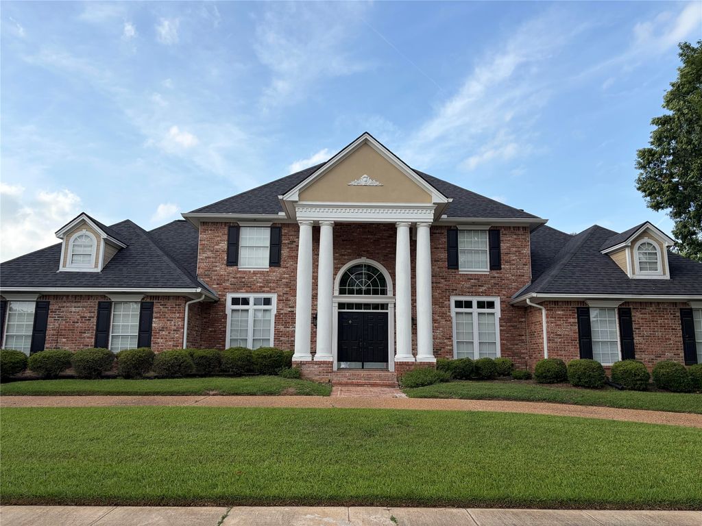 104 PRESTWICK Circle, Bossier City, LA 71111