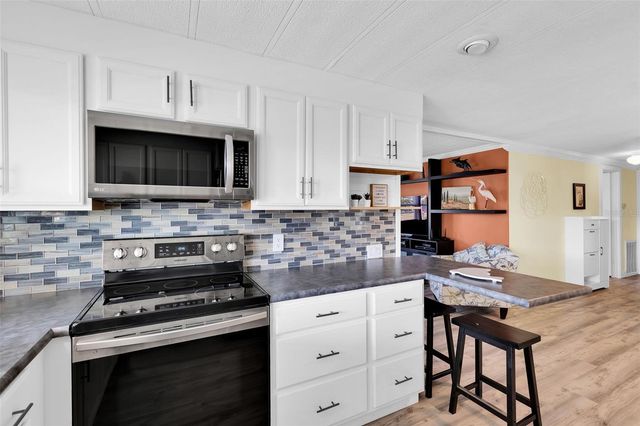 602 LA SALA, North Port, FL 34287