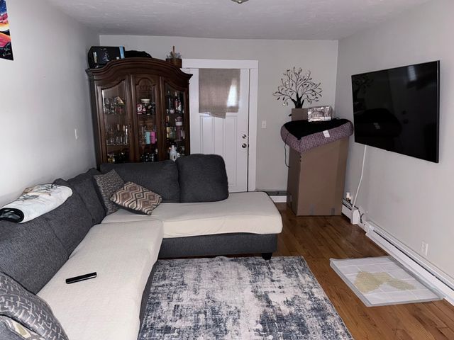 110 River St, Hudson, MA 01749
