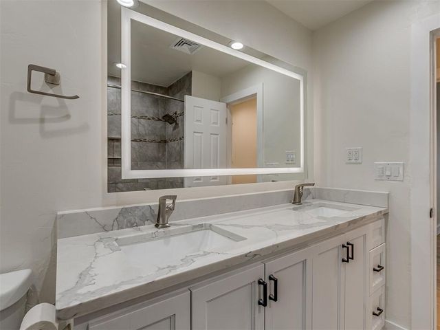 2333 Elwood Drive, Edmond, OK 73013