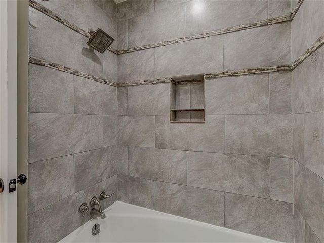 2333 Elwood Drive, Edmond, OK 73013