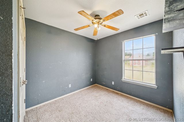 419 E Dogwood Street, Coweta, OK 74429